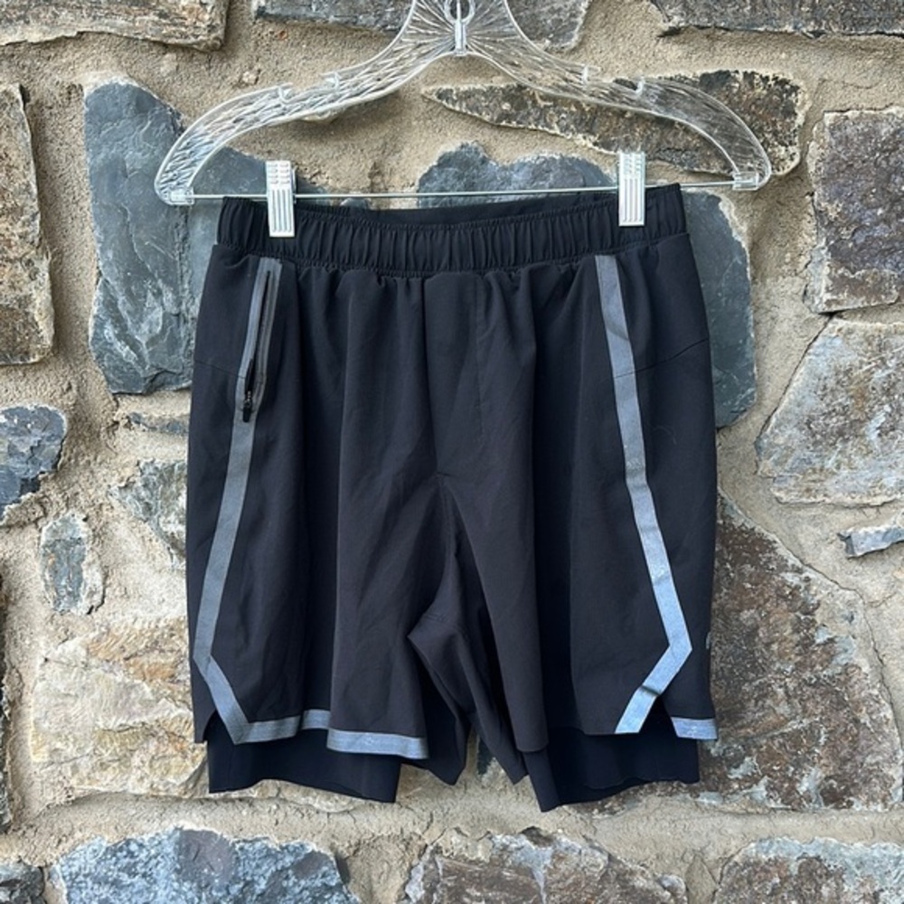 Lululemon Athletica Reflective Surge Short 6" Lined Size Small